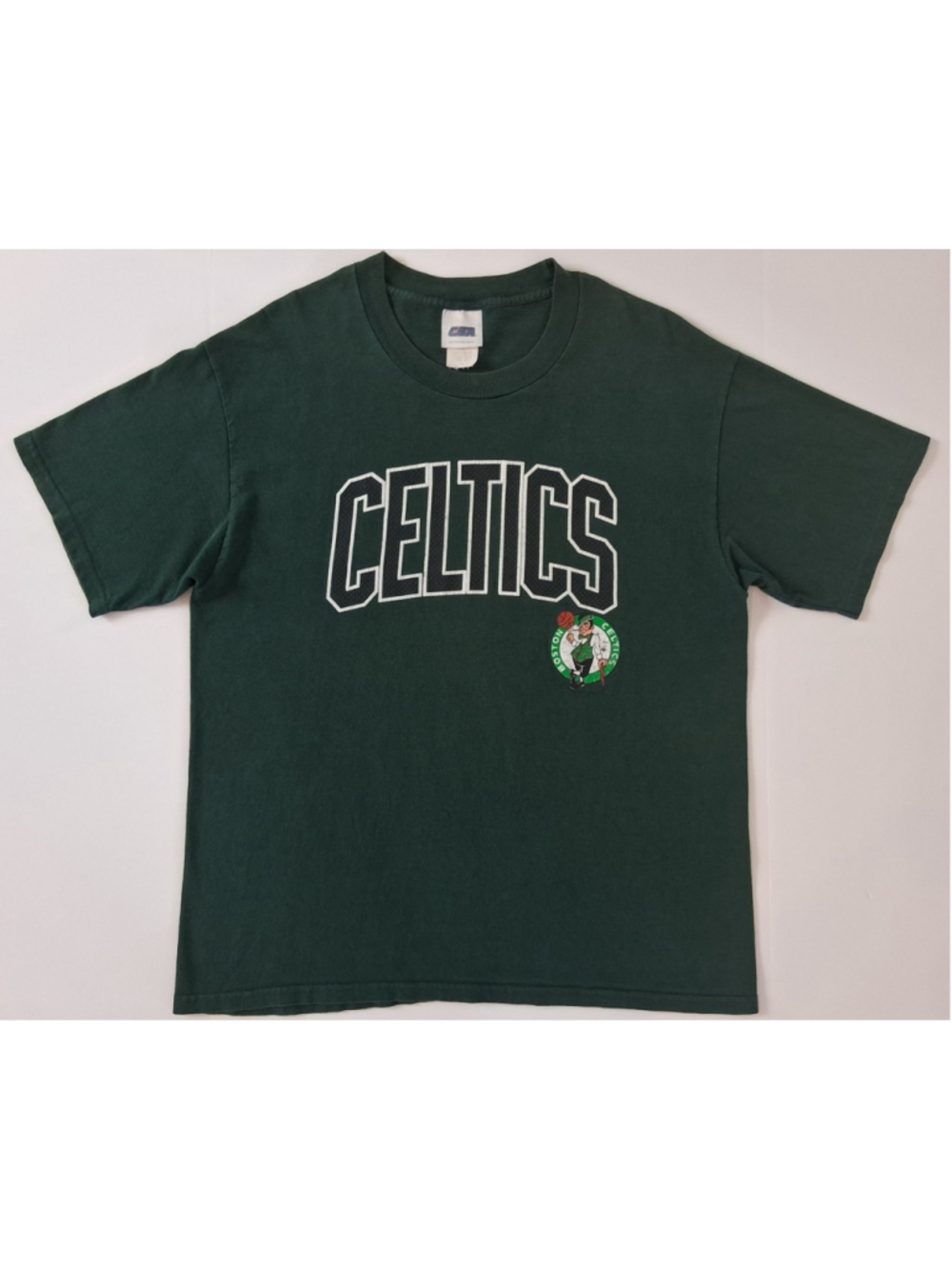 Vintage Y2K Boston Celtics Men's Large NBA T-shirt Green CSA 2003